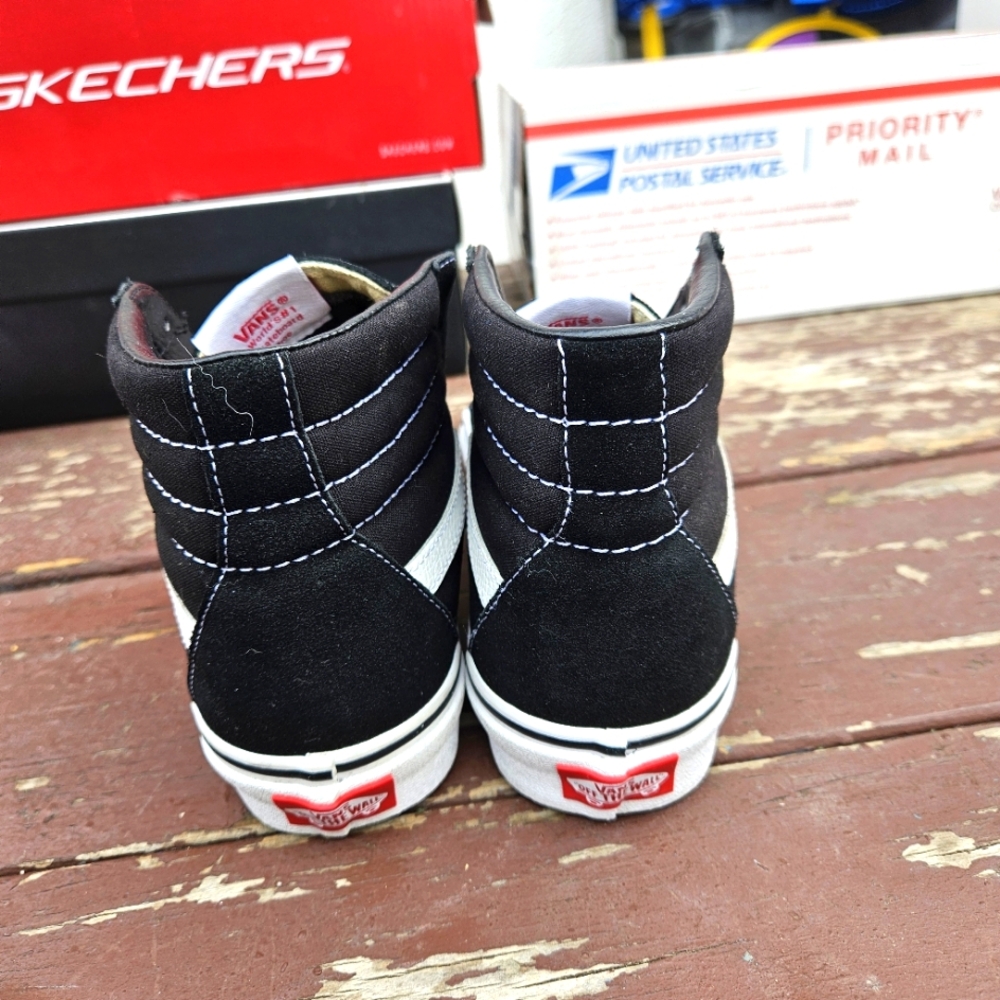 Vans Black High-Top Men's Shoes - Picture 6 of 16
